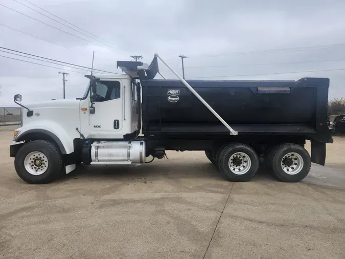 2019 International HX520