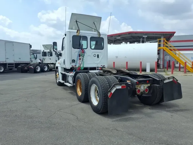 2019 FREIGHTLINER/MERCEDES CASCADIA 1255bace026c72522e8121bd2c0cacf7c06