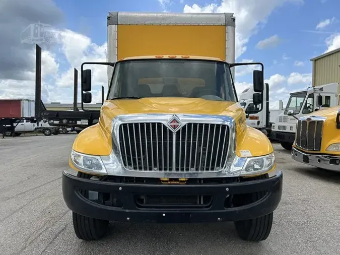 2019 INTERNATIONAL DURASTAR 4300