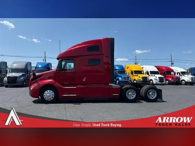 2021 VOLVO VNL760