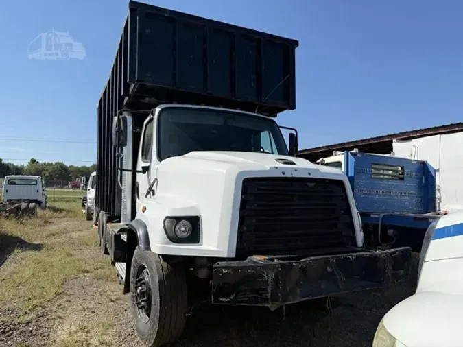 2014 FREIGHTLINER 114SD