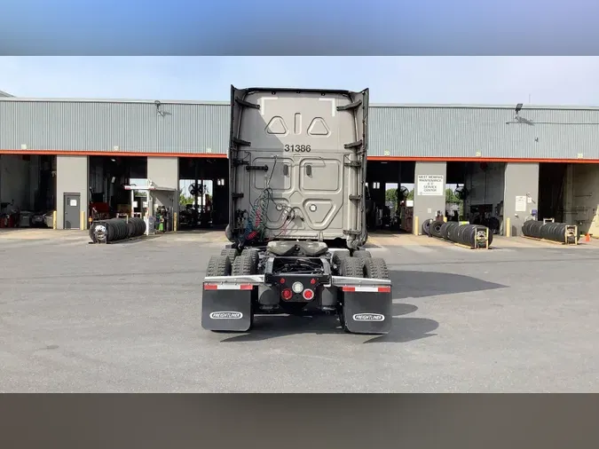 2024 Freightliner Cascadia 1265bb42333f5abeb902b21673798c78012