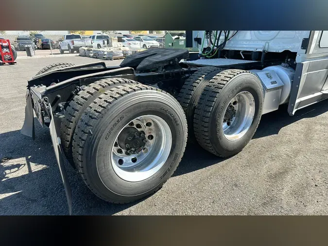 2020 Freightliner Cascadia