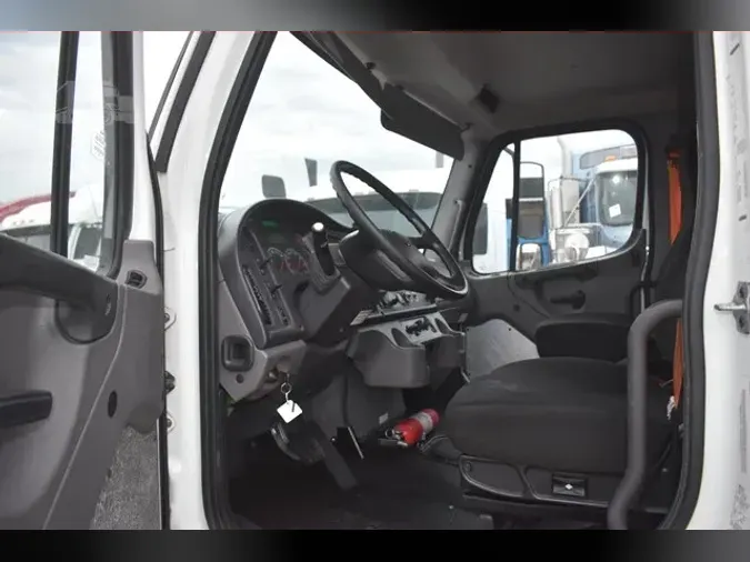 2020 FREIGHTLINER BUSINESS CLASS M2 106