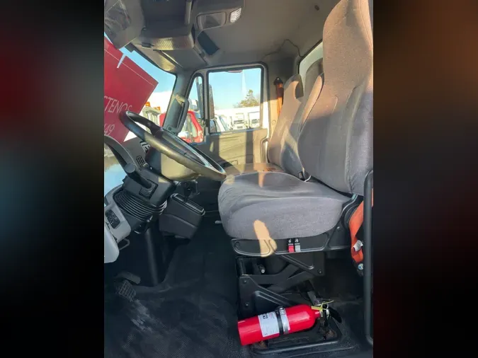 2019 NAVISTAR INTERNATIONAL 4300