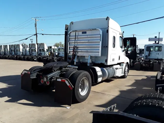 2019 FREIGHTLINER/MERCEDES NEW CASCADIA 126