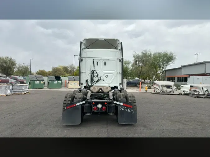 2021 Freightliner Cascadia 126