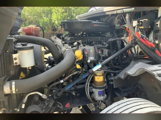 2019 INT LT625 6x4