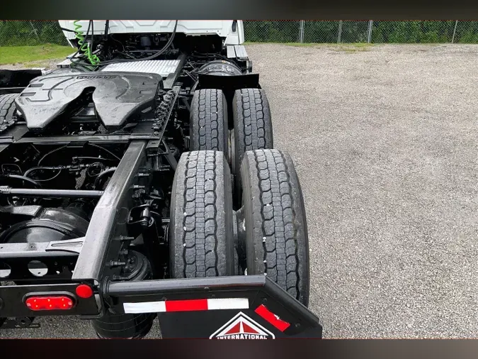 2022 INT LT625 6x4