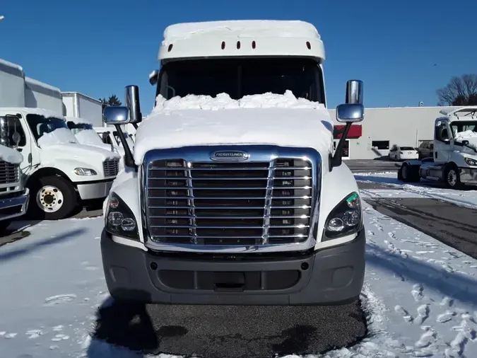 2020 FREIGHTLINER/MERCEDES CASCADIA 125