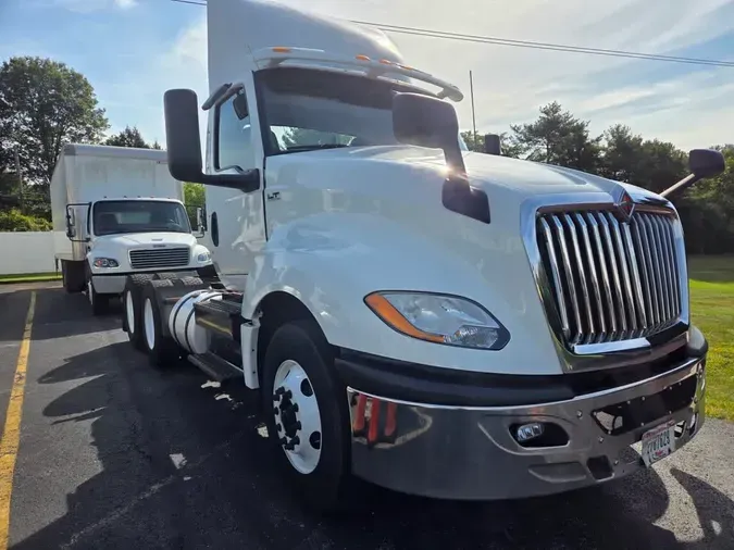 2019 NAVISTAR INTERNATIONAL LT625 DAYCAB T/A