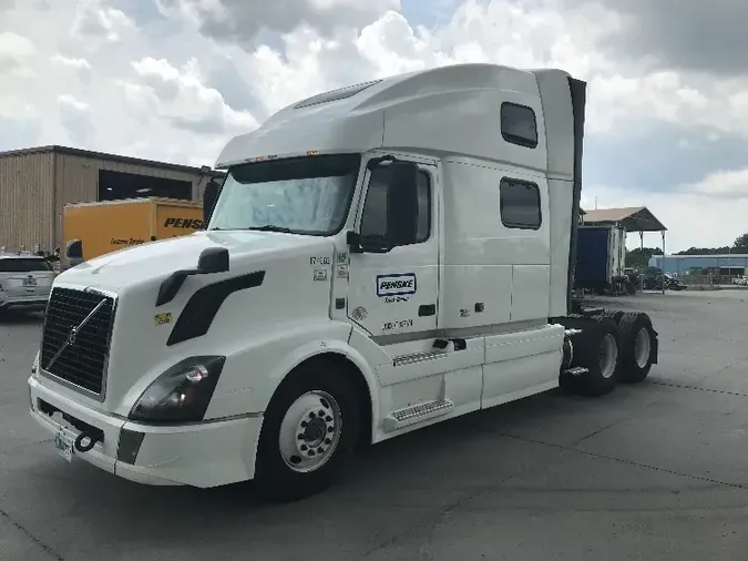 2018 Volvo VNL64780