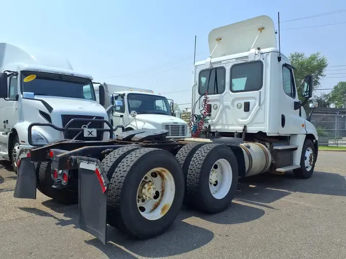2014 FREIGHTLINER CASCADIA 125
