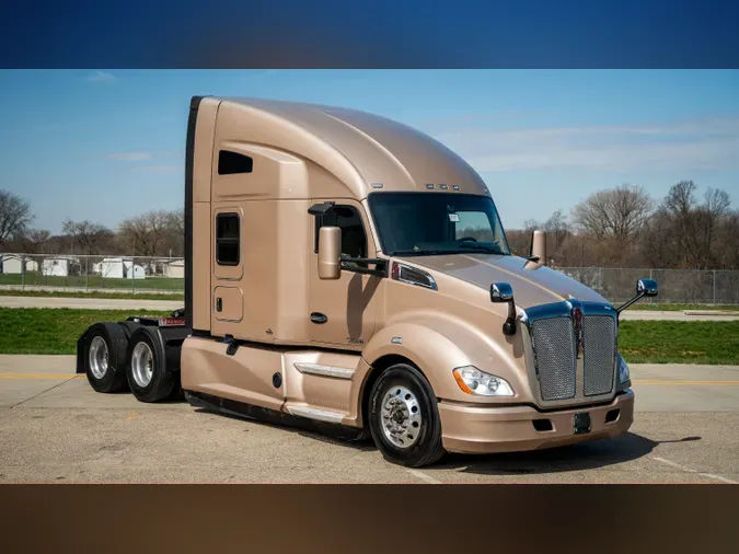 2021 KENWORTH T680