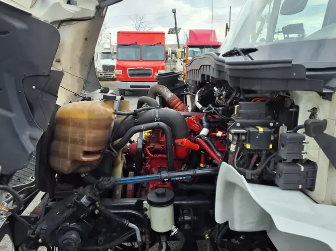 2018 NAVISTAR INTERNATIONAL 4300