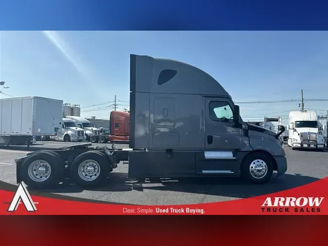 2020 FREIGHTLINER CASCADEVO1
