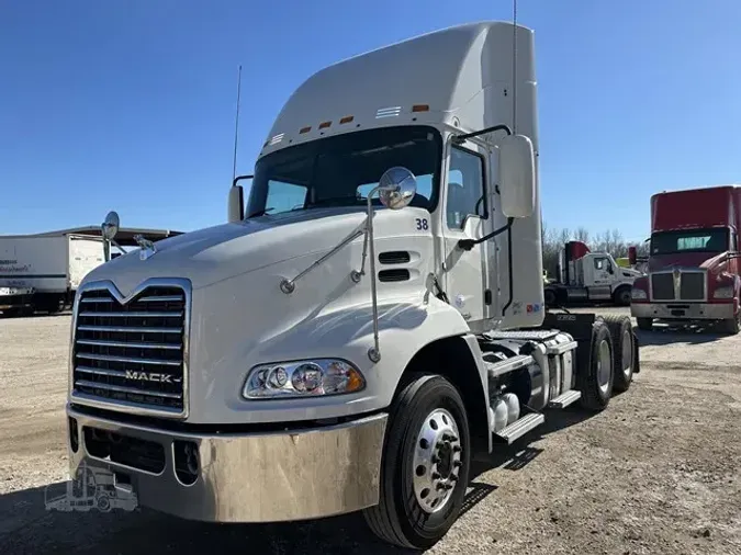 2018 MACK PINNACLE CXU6135bcd33f5a17bf45590fce5a384b39a4b