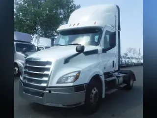 2019 FREIGHTLINER NEW CASCADIA 126
