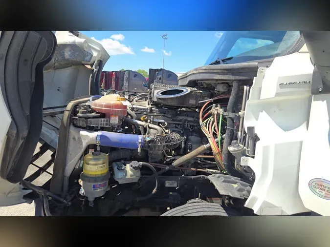 2022 Freightliner Cascadia 126