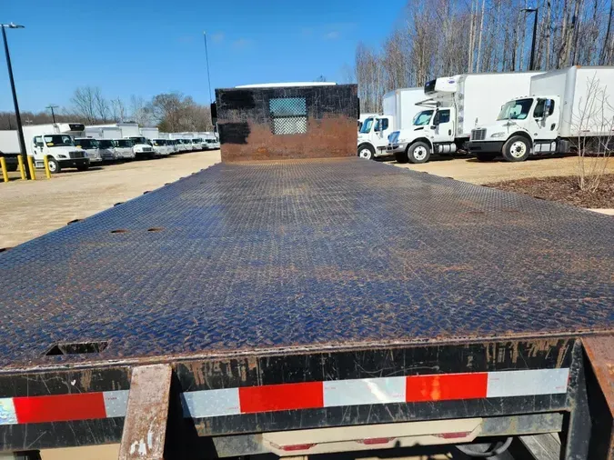 2019 FREIGHTLINER/MERCEDES M2 106