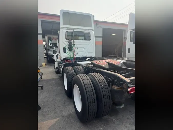 2019 NAVISTAR INTERNATIONAL LT625 DAYCAB T/A5bd5001b2c4fc0131a2f04d7b9a9dc05