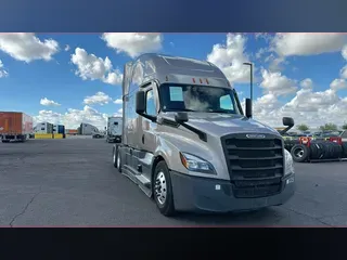 2024 Freightliner Cascadia 126