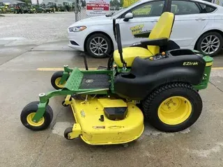 2013 John Deere Z665