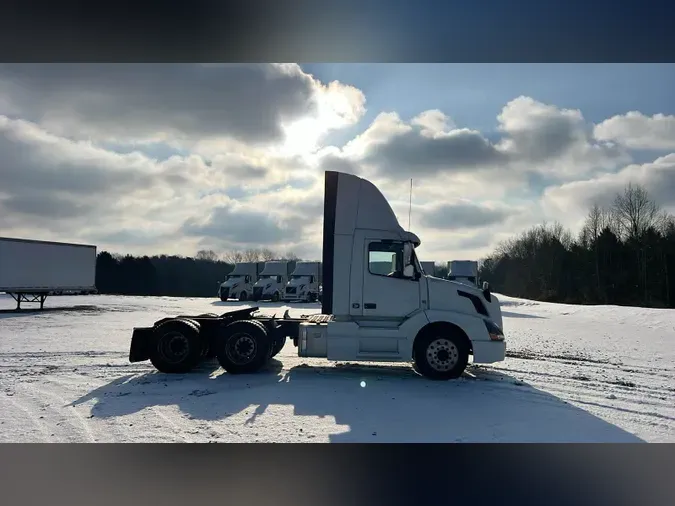 2018 Volvo VNL300