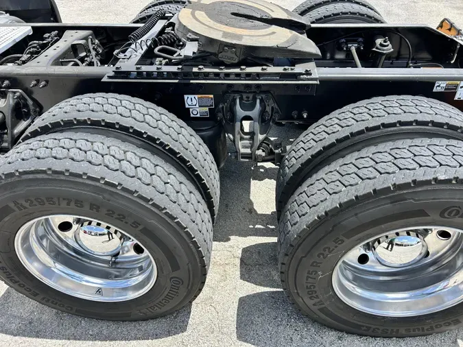 2022 Peterbilt 579