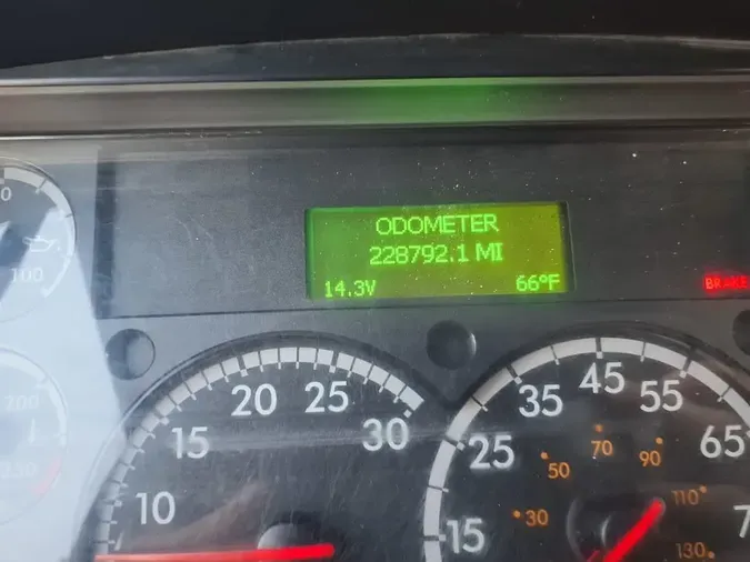 2019 FREIGHTLINER/MERCEDES M2 106