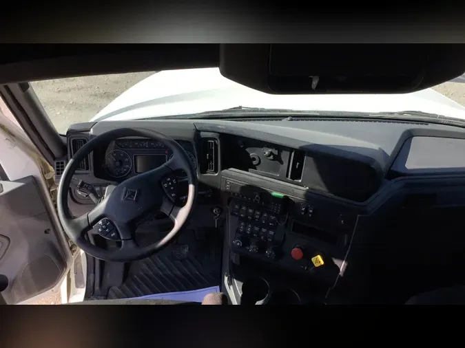 2022 International LT5bdf30523f387c170279bed1c71cb4c7