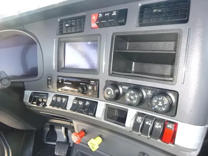 2024 Kenworth T6805be061c8239d502a70f4588caf766965