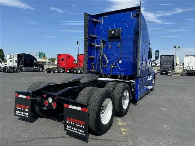 2021 FREIGHTLINER CA126