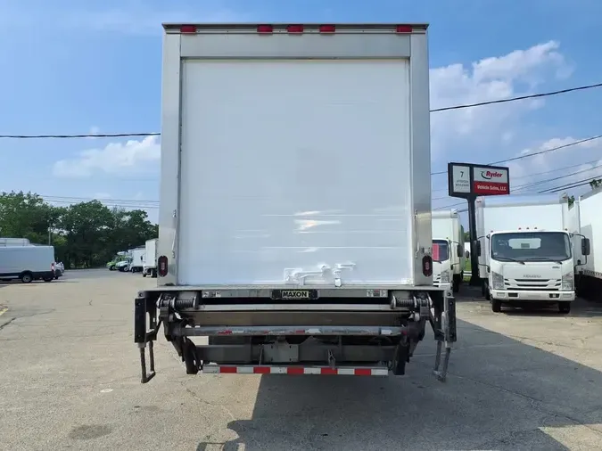 2016 FREIGHTLINER M2 106