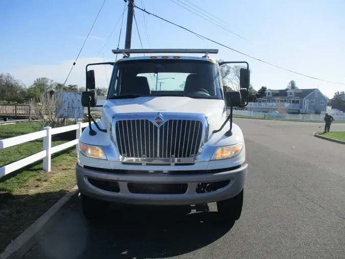 2019 INTERNATIONAL 4300