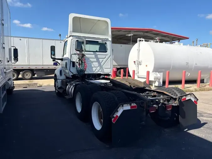 2019 NAVISTAR INTERNATIONAL LT625 DAYCAB T/A5beb8e361da5dd594de9702506e92d21