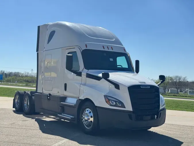 2022 FREIGHTLINER Cascadia 1265befa2bb7ca0864f6876119dbc367a0d