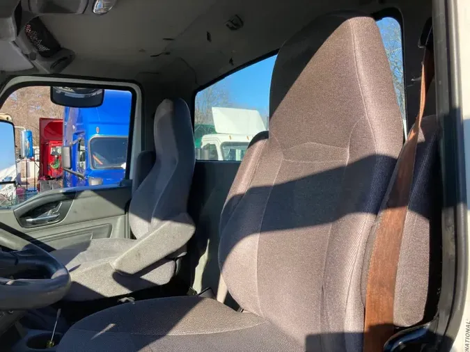 2019 NAVISTAR INTERNATIONAL LT625 DAYCAB T/A