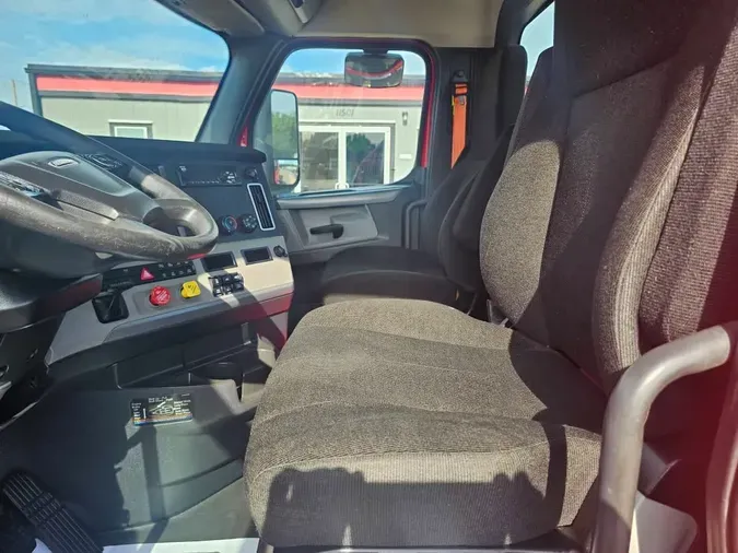 2019 FREIGHTLINER NEW CASCADIA 116