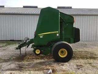 2019 John Deere 560M