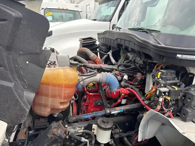 2019 NAVISTAR INTERNATIONAL 4300