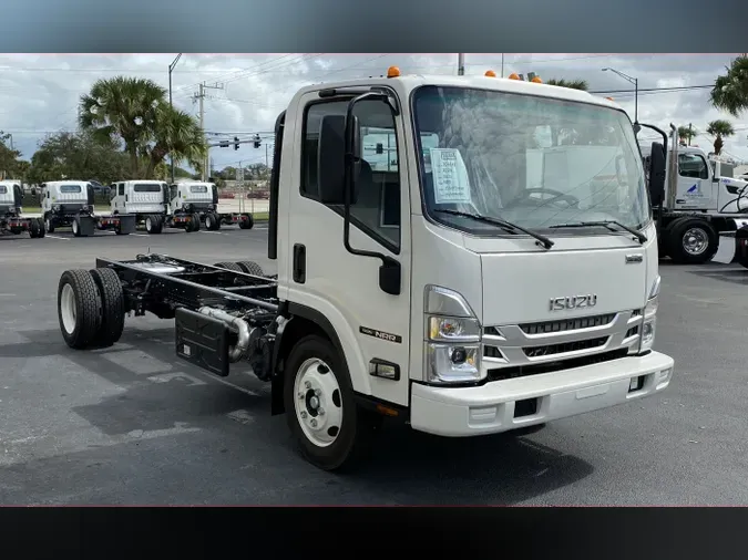 2024 Isuzu NRR