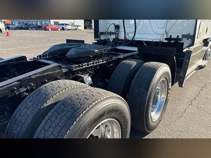 2019 FREIGHTLINER CA116