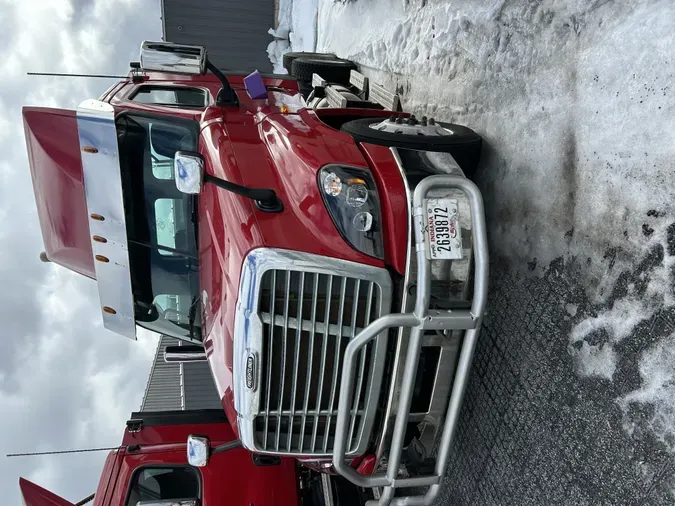 2017 FREIGHTLINER/MERCEDES CASCADIA 125