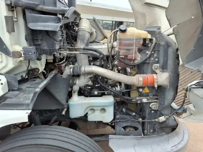 2019 NAVISTAR INTERNATIONAL RH613 DAYCAB S/A