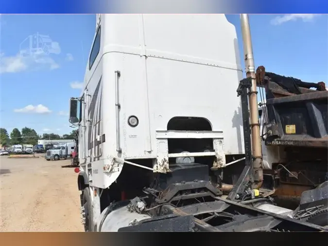 1992 FREIGHTLINER FLB112