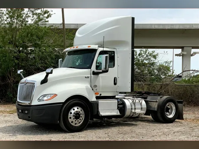 2022 INT LT625 4x2