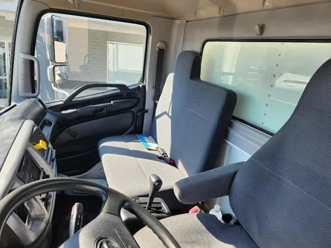 2016 HINO 338 Derated