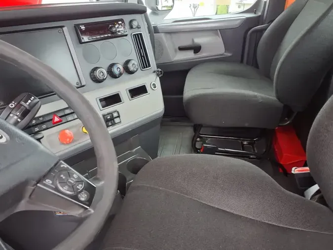 2019 FREIGHTLINER NEW CASCADIA 126