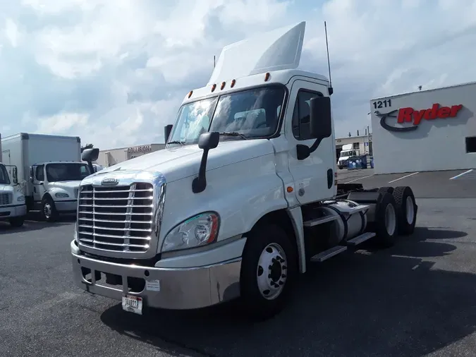 2018 FREIGHTLINER/MERCEDES CASCADIA 1255c173b1940c6e18ee48f25a976889c0d